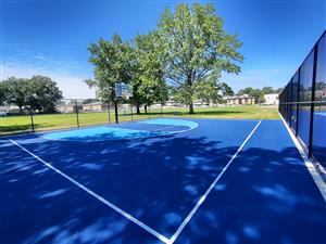 Photo of the new Half-Court Basketball Court at Oak Ridge Park.